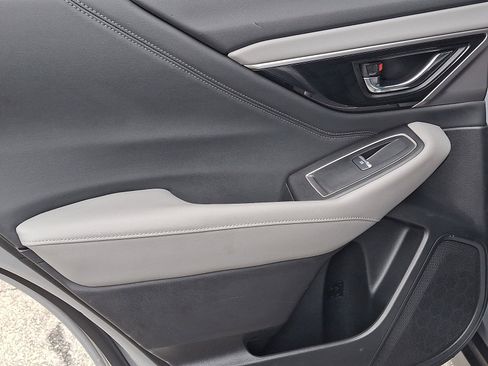 Used 2022 Subaru Outback Limited image 12