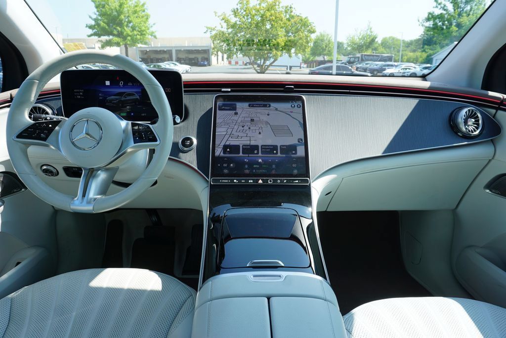 Certified 2023 Mercedes-Benz EQE 500 4MATIC SUV image 44