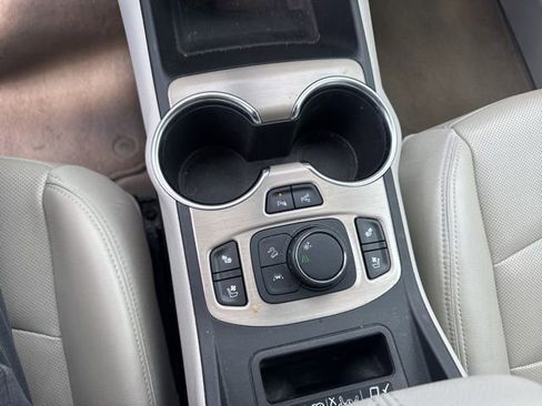 Used 2018 GMC Terrain Denali w/ Advanced Safety Package image 19