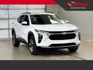 Used 2025 Chevrolet Trax LT w/ LT Convenience Package FWD video 1
