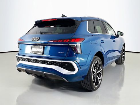 New 2026 Audi Q3 quattro 2.0T AWD/4WD image 7