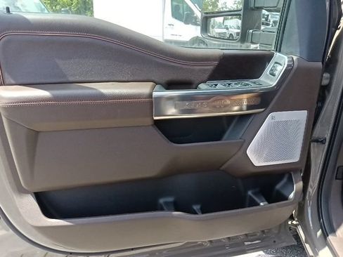 New 2026 Ford F250 King Ranch w/ Chrome Package AWD/4WD image 11