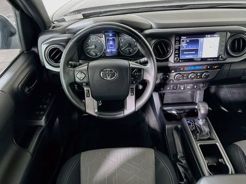 Certified 2020 Toyota Tacoma TRD Off-Road w/ Technology Package AWD/4WD image 19