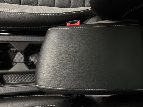 Used 2023 Volkswagen Taos SEL image 20