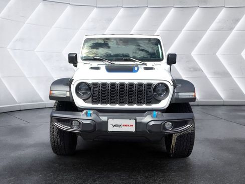 Used 2024 Jeep Wrangler Unlimited Rubicon 4xe AWD/4WD image 2