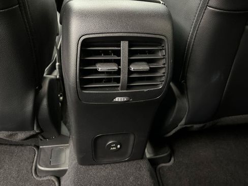 Used 2021 Ford Escape Titanium FWD image 13