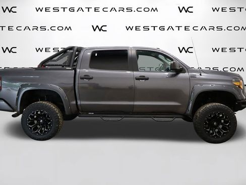 Used 2017 Toyota Tundra SR5 w/ SR5 Upgrade Package AWD/4WD image 41