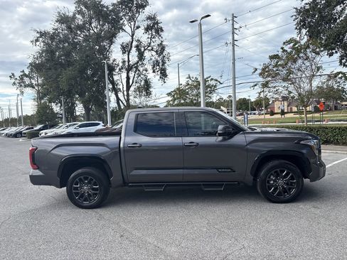 Used 2022 Toyota Tundra Platinum image 9