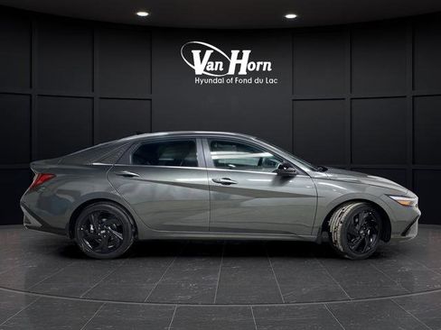 New 2026 Hyundai Elantra SEL Sport image 2