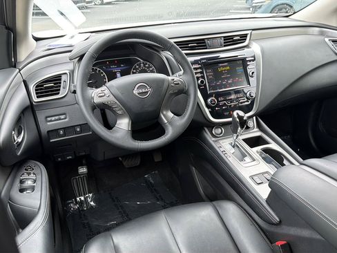 Used 2024 Nissan Murano SV FWD image 18
