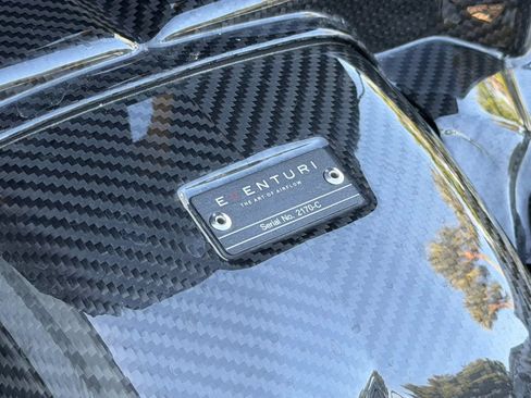 Used 2021 Lamborghini Urus AWD/4WD image 48
