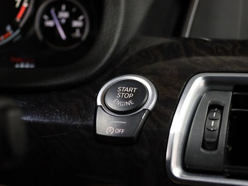 Used 2013 BMW 550i Gran Turismo xDrive image 64