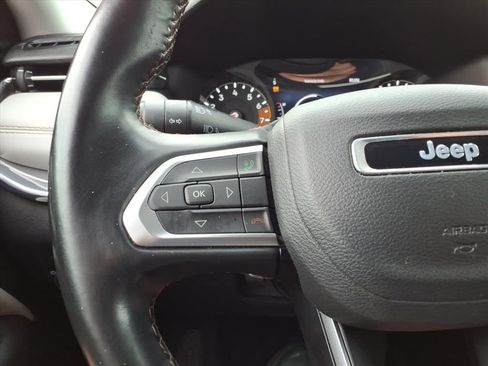 Certified 2022 Jeep Compass Limited image 16