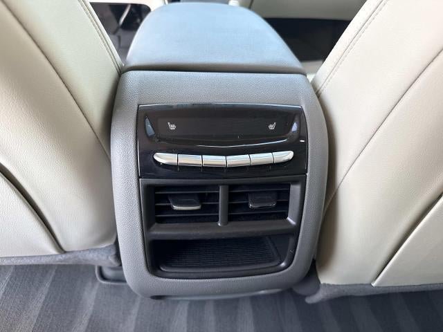 Used 2025 Cadillac XT5 Premium Luxury w/ Technology Package AWD/4WD image 17