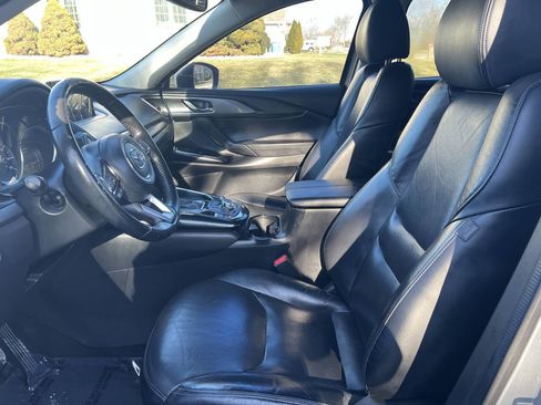 Used 2018 MAZDA CX-9 Touring image 10
