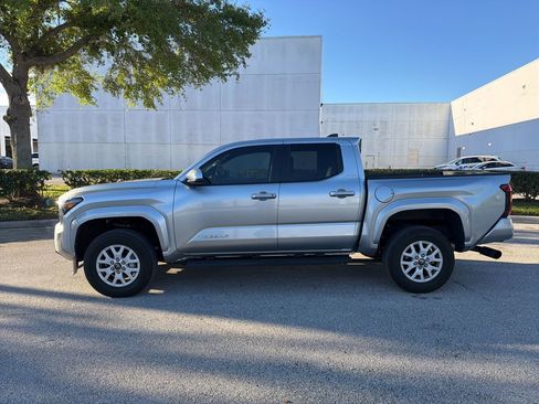 Used 2024 Toyota Tacoma SR5 image 2