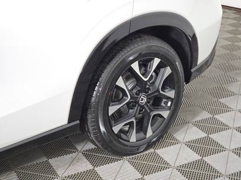 New 2026 Honda HR-V EX-L image 11