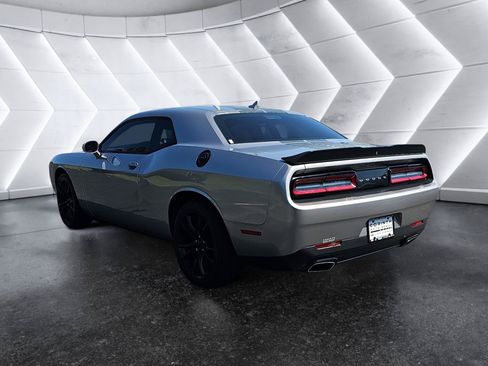 Used 2016 Dodge Challenger SXT w/ Blacktop Package RWD image 5