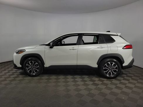 Used 2025 Toyota Corolla Cross AWD Hybrid image 4