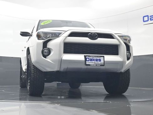 Used 2018 Toyota 4Runner TRD Off-Road Premium image 42