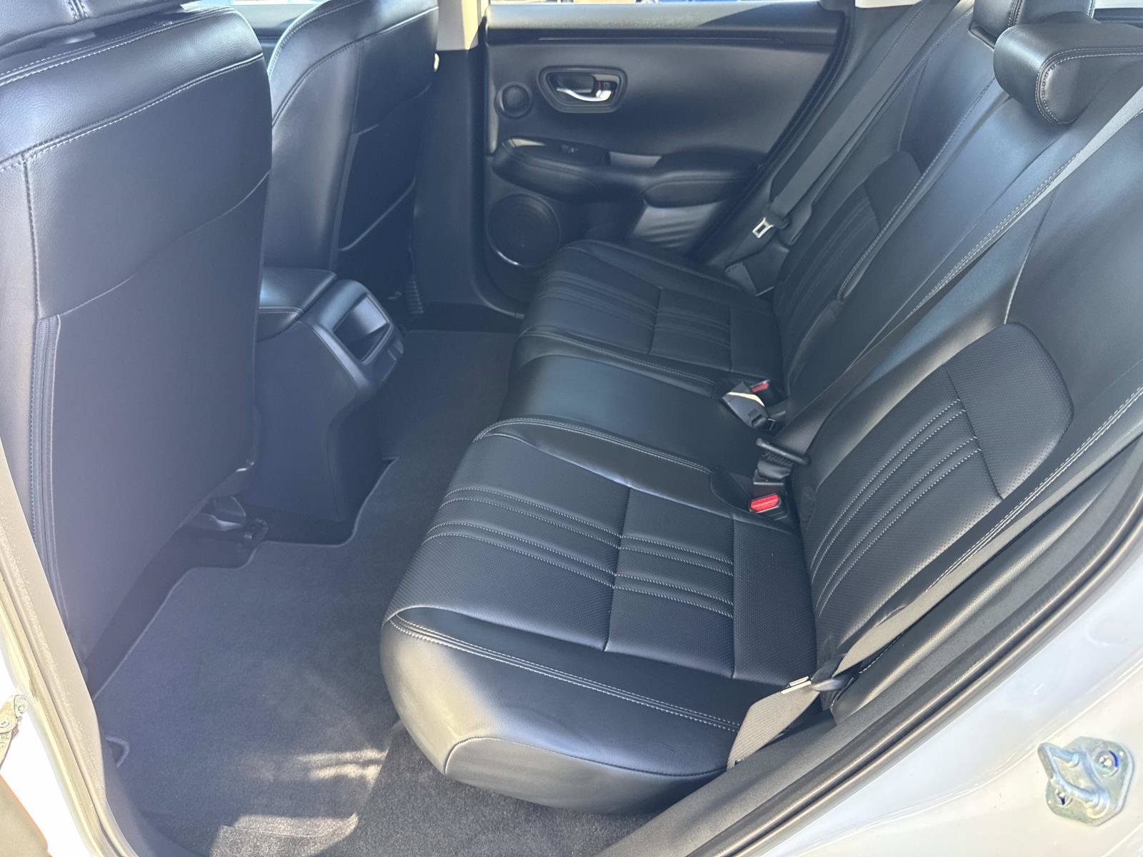 Used 2027 Honda HR-V EX-L image 34