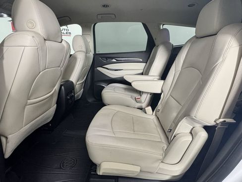 Used 2023 Buick Enclave Essence AWD/4WD image 27