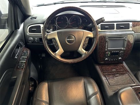 Used 2014 GMC Yukon Denali image 17