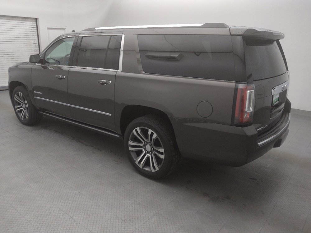 Used 2019 GMC Yukon XL Denali w/ Denali Ultimate Package RWD image 3