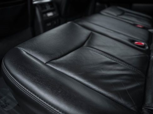 Used 2019 Nissan Pathfinder SL image 35