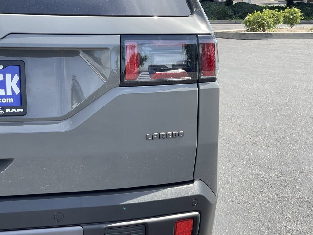 New 2026 Jeep Cherokee Laredo AWD/4WD image 9