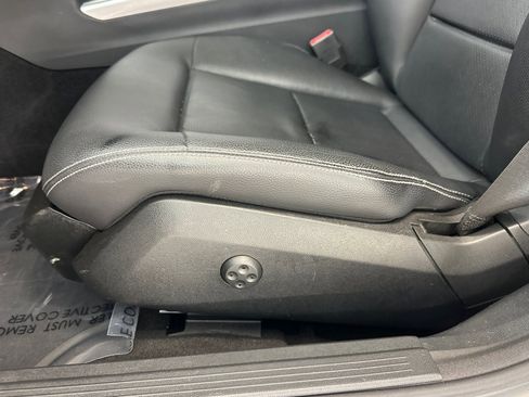 Used 2016 Mercedes-Benz E 350 Sedan w/ Premium Package image 14