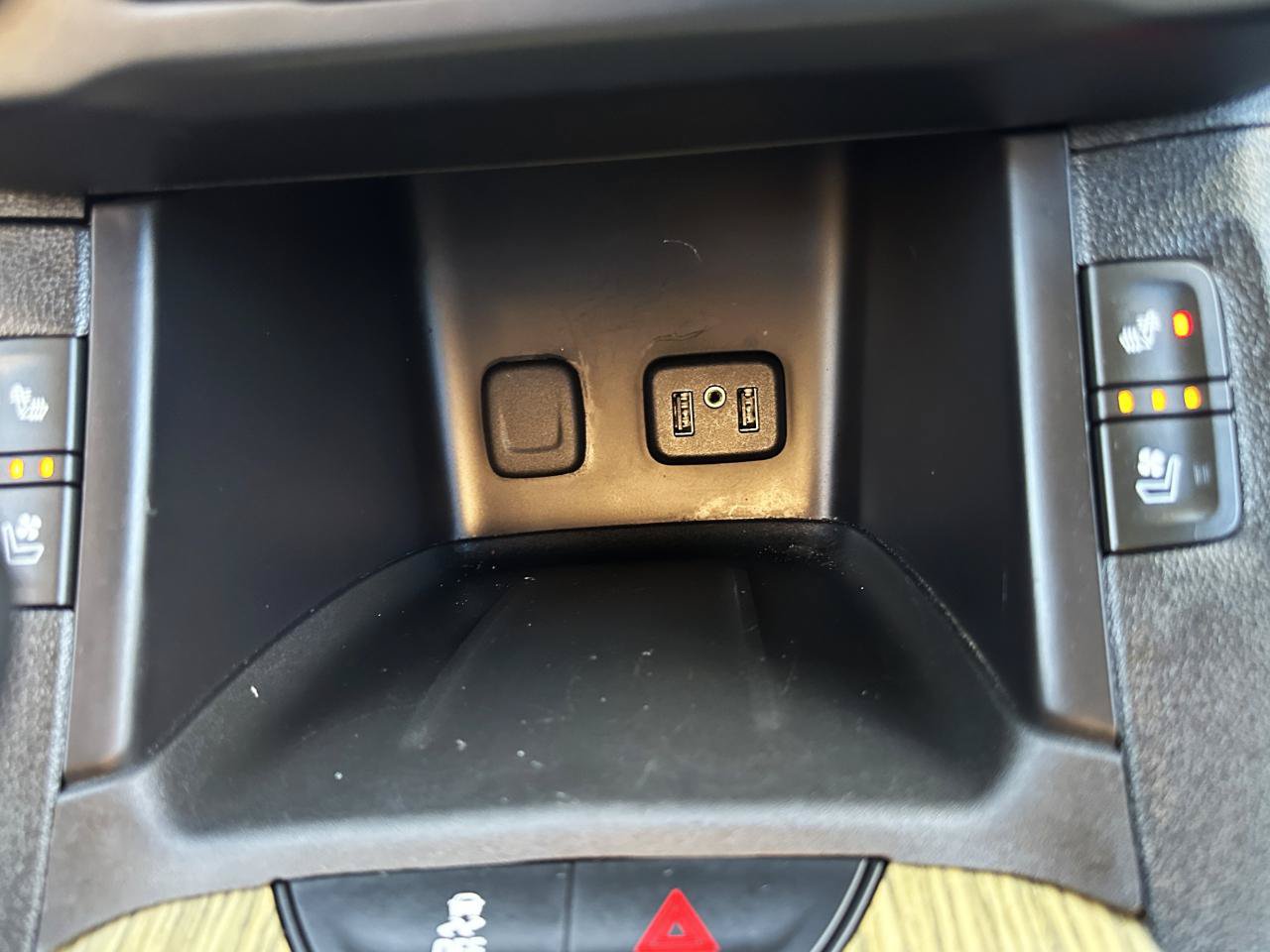 Used 2018 GMC Acadia Denali w/ Technology Package AWD/4WD image 71