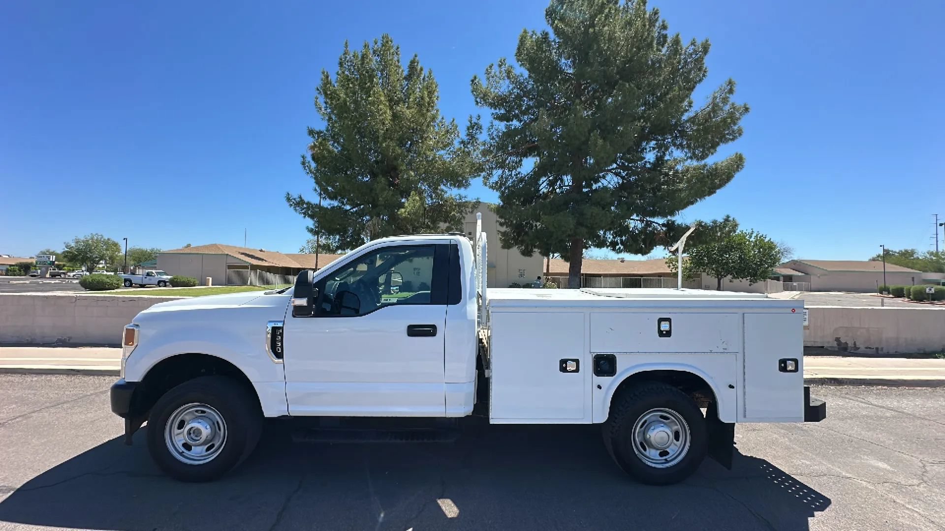 Used 2020 Ford F250 XL w/ Power Equipment Group AWD/4WD image 1