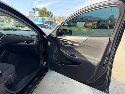 Used 2018 Chevrolet Malibu LS FWD image 21