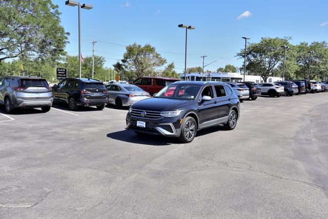 Used 2024 Volkswagen Tiguan Wolfsburg Edition FWD image 3