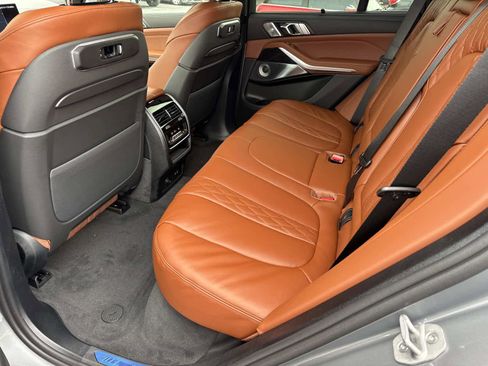 New 2026 BMW X5 M60i image 15