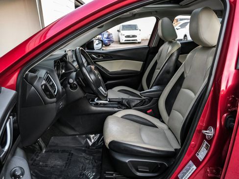 Used 2016 MAZDA MAZDA3 s Grand Touring image 3