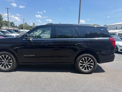Used 2025 Ford Expedition Platinum AWD/4WD image 10