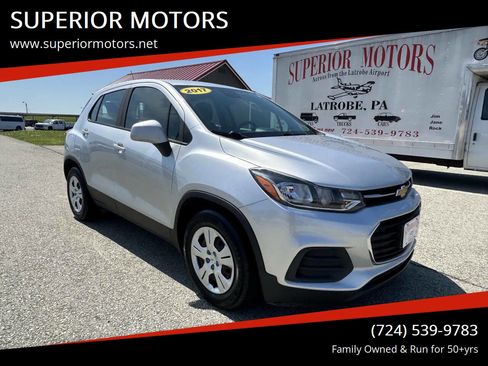 Used 2017 Chevrolet Trax LS FWD image 1