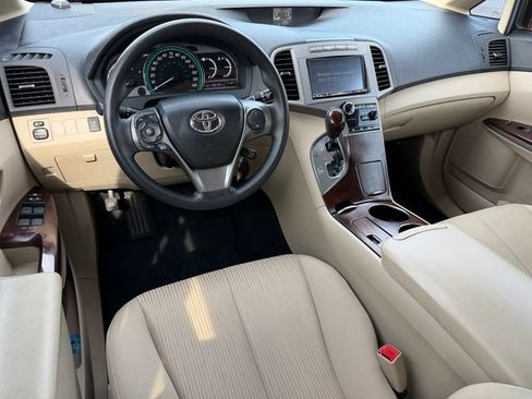 Used 2013 Toyota Venza LE FWD image 32