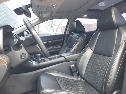 Used 2018 Nissan Maxima Platinum image 10
