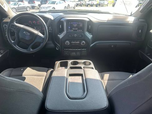 Used 2025 Chevrolet Silverado 2500 Custom w/ Custom Value Package AWD/4WD image 15