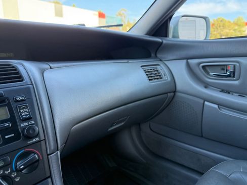 Used 2000 Toyota Avalon XL FWD image 24