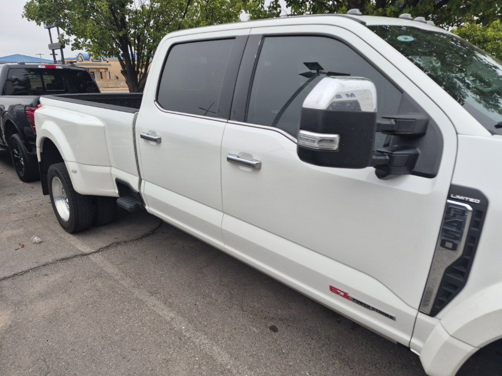 Used 2024 Ford F450 Limited AWD/4WD image 31