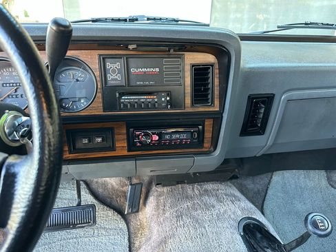 Used 1991 Dodge D/W Truck 250 image 43