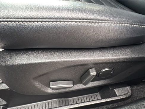 Certified 2024 Ford Edge SEL w/ Convenience Package image 8