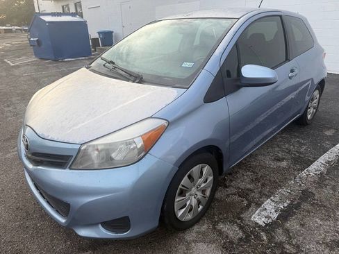 Used 2012 Toyota Yaris LE image 3