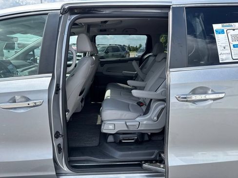 Used 2023 Honda Odyssey Touring image 34