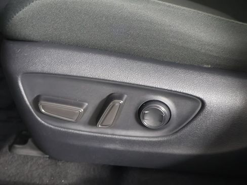 Used 2022 Toyota RAV4 XLE w/ Convenience Package AWD/4WD image 31