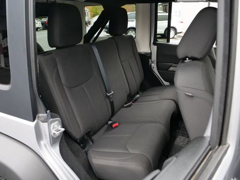 Used 2017 Jeep Wrangler Unlimited Sport w/ Quick Order Package 24S image 28